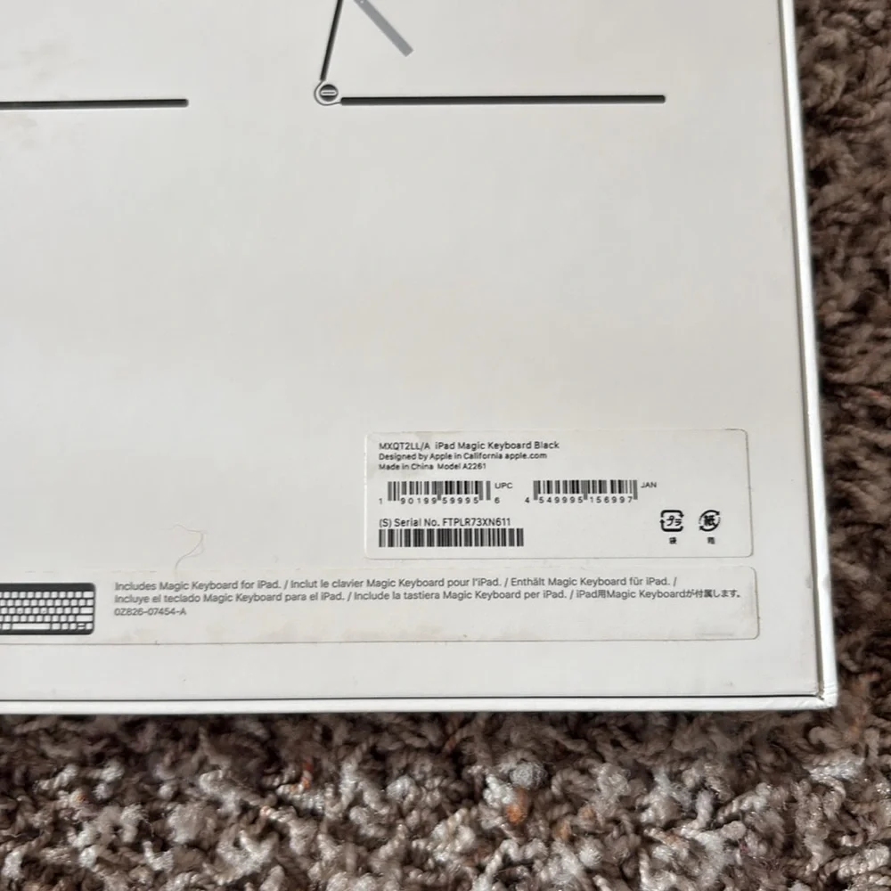Real Apple iPad Magic Keyboard - Black